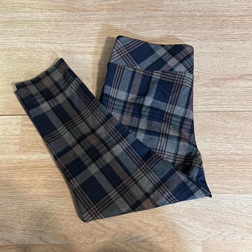 Torrid Blue Plaid Cropped Pixie Pull On Pants - image 4